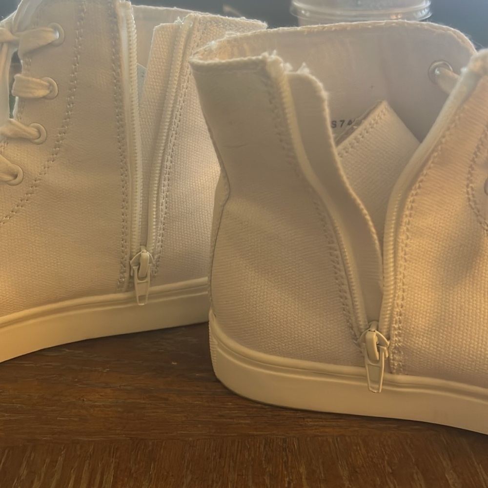 DV- Dolce Vita high tops - Picture 2 of 4